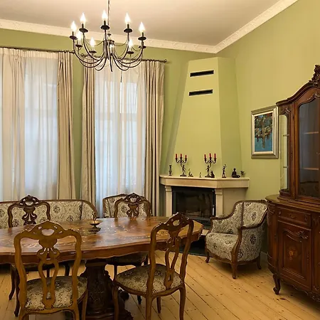 Belview With Panoramic Old Town View Lägenhet *