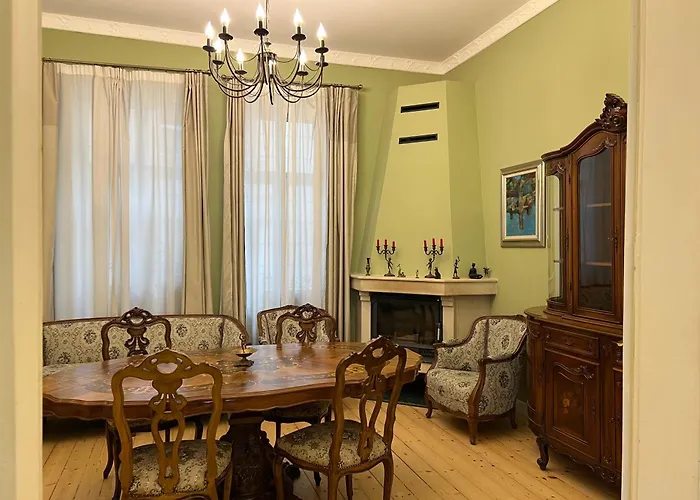 Belview With Panoramic Old Town View Lägenhet *